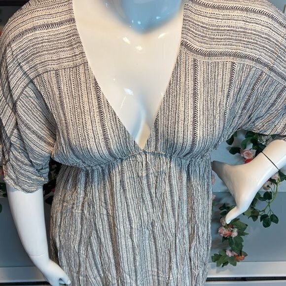 Cupshe  Plunging Striped Summer Flowy Midi Dress Size Large - Picture 14 of 16